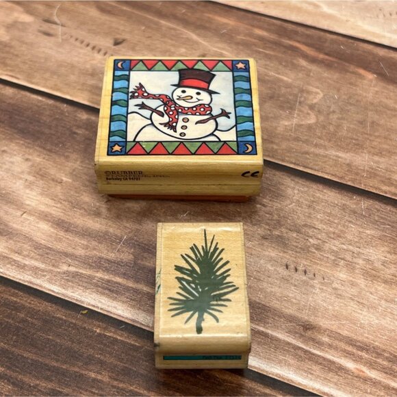 2 RUBBER STAMPEDE WOOD MOUNTED STAMPS SNOWMAN SQUARE A2647E POSH PINE Z151C - Picture 1 of 6
